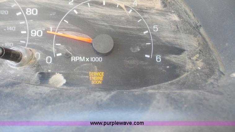 image for item J4711 2001 Ford F250 Super Duty Crew Cab pickup truck