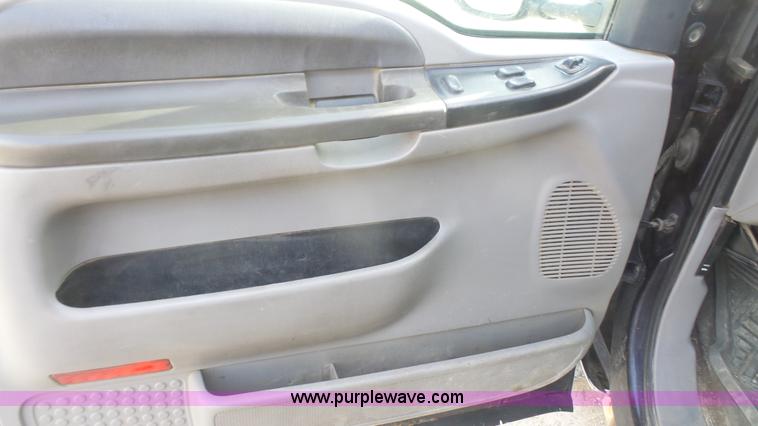 image for item J4714 2000 Ford F250 Super Duty SuperCab pickup truck