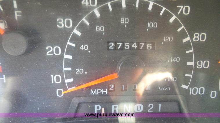 image for item J4714 2000 Ford F250 Super Duty SuperCab pickup truck