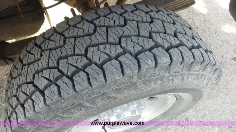 image for item J4714 2000 Ford F250 Super Duty SuperCab pickup truck