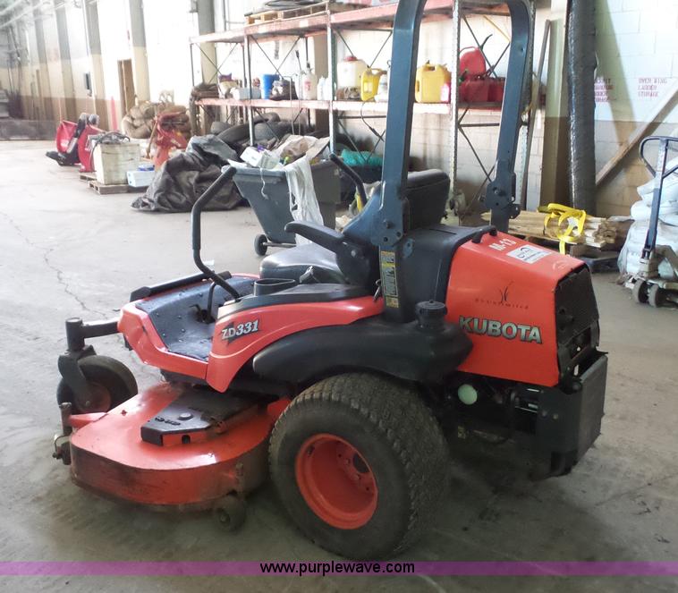 image for item J4724 2010 Kubota ZD331 lawn mower