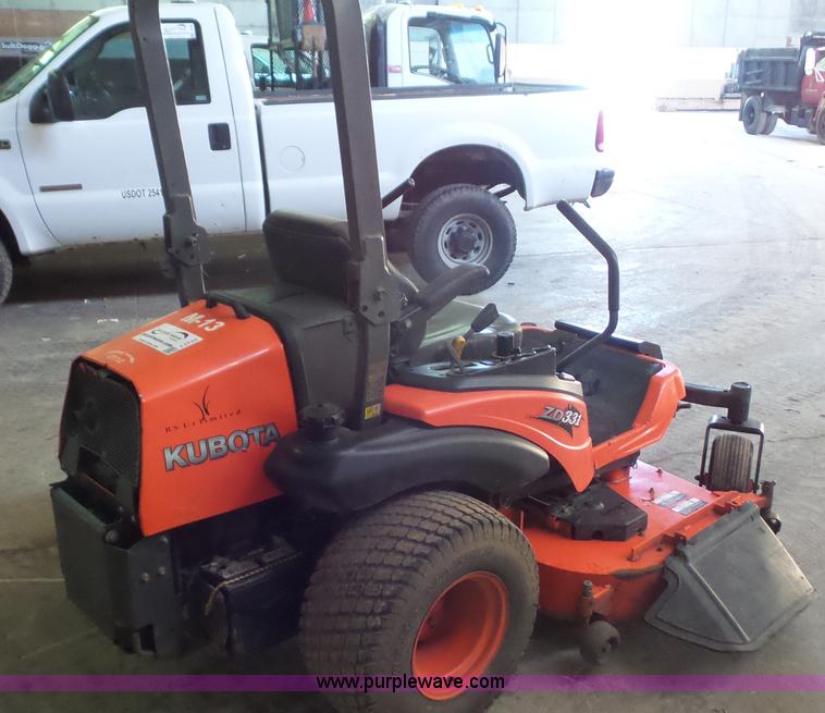 image for item J4724 2010 Kubota ZD331 lawn mower