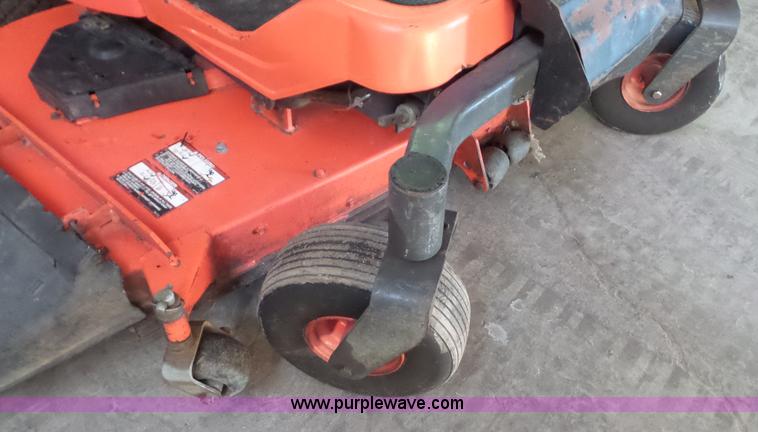 image for item J4724 2010 Kubota ZD331 lawn mower