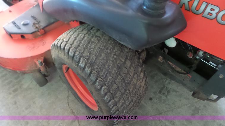 image for item J4724 2010 Kubota ZD331 lawn mower