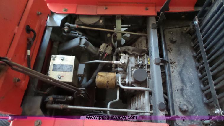 image for item J4724 2010 Kubota ZD331 lawn mower