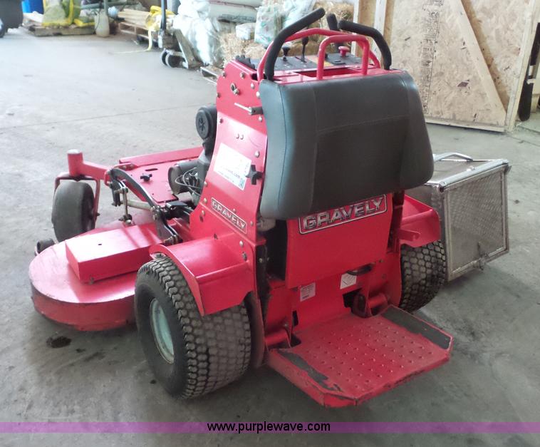 image for item J4725 2013 Gravely Pro Stance 61 lawn mower