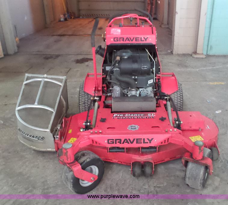 image for item J4725 2013 Gravely Pro Stance 61 lawn mower