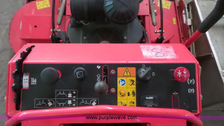 image for item J4725 2013 Gravely Pro Stance 61 lawn mower