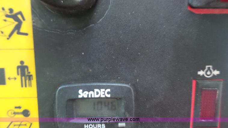 image for item J4725 2013 Gravely Pro Stance 61 lawn mower