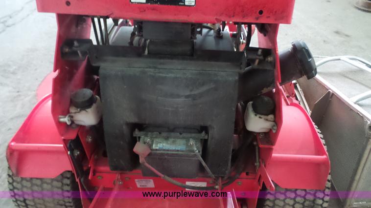 image for item J4725 2013 Gravely Pro Stance 61 lawn mower