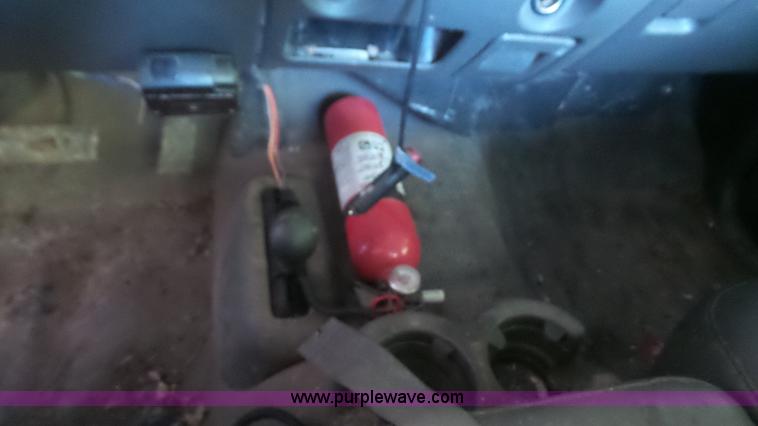 image for item J4734 2006 Chevrolet Silverado 2500HD pickup truck