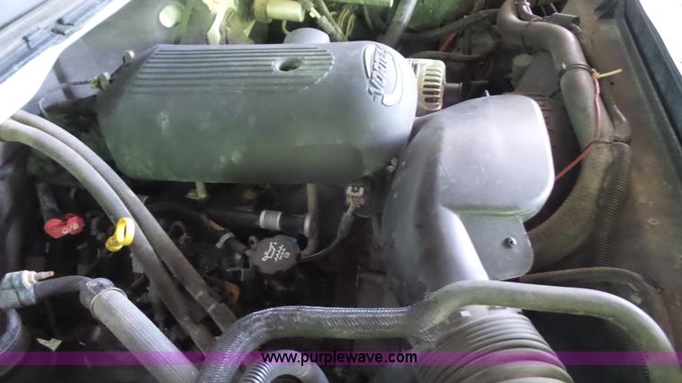 image for item J4734 2006 Chevrolet Silverado 2500HD pickup truck