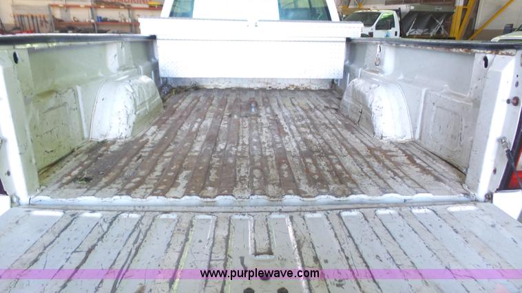 image for item J4734 2006 Chevrolet Silverado 2500HD pickup truck