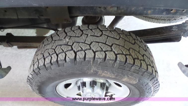 image for item J4734 2006 Chevrolet Silverado 2500HD pickup truck