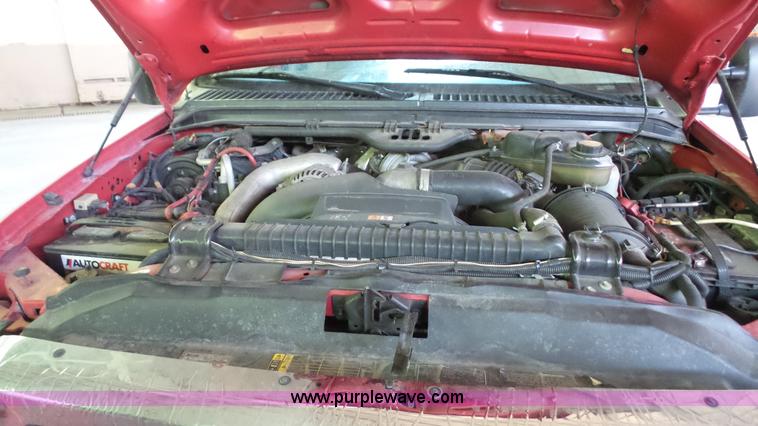 image for item J4736 2006 Ford F350 Super Duty pickup truck