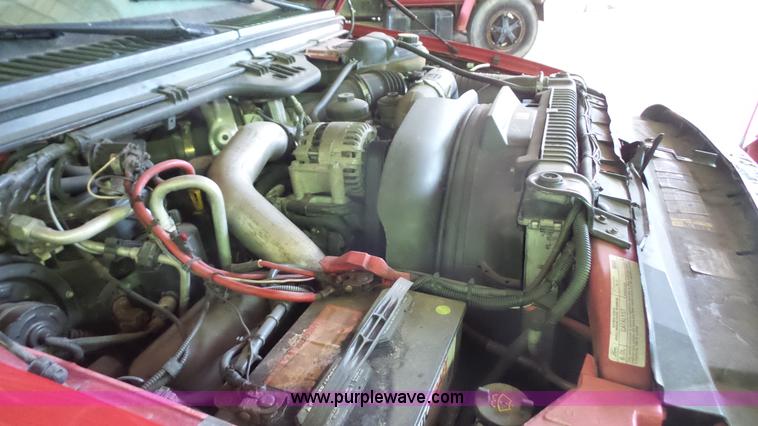 image for item J4736 2006 Ford F350 Super Duty pickup truck