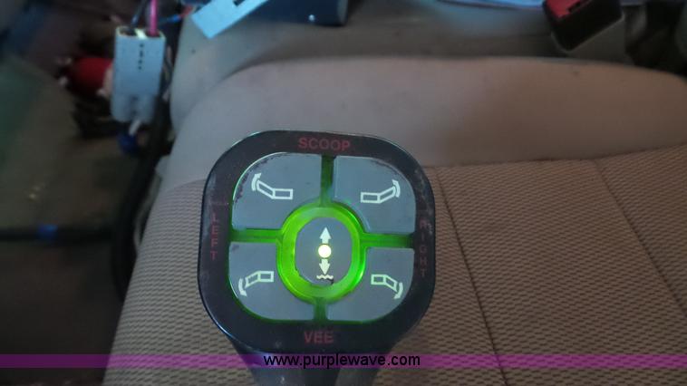 image for item J4736 2006 Ford F350 Super Duty pickup truck