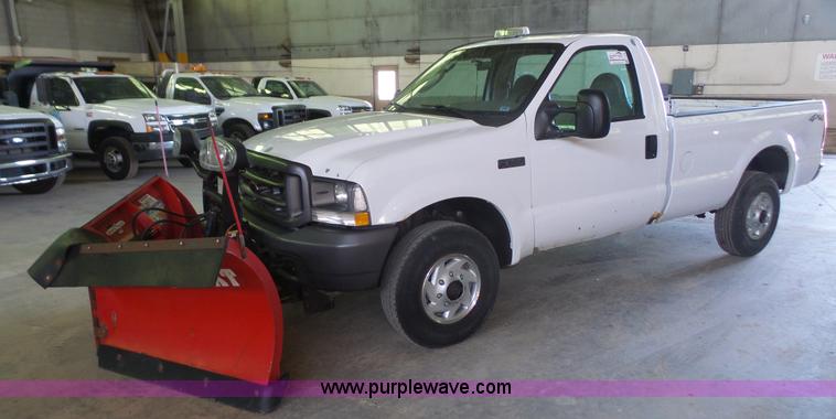 image for item J4739 2003 Ford F250 Super Duty pickup truck