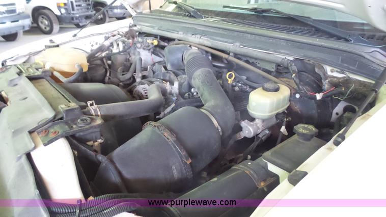 image for item J4739 2003 Ford F250 Super Duty pickup truck