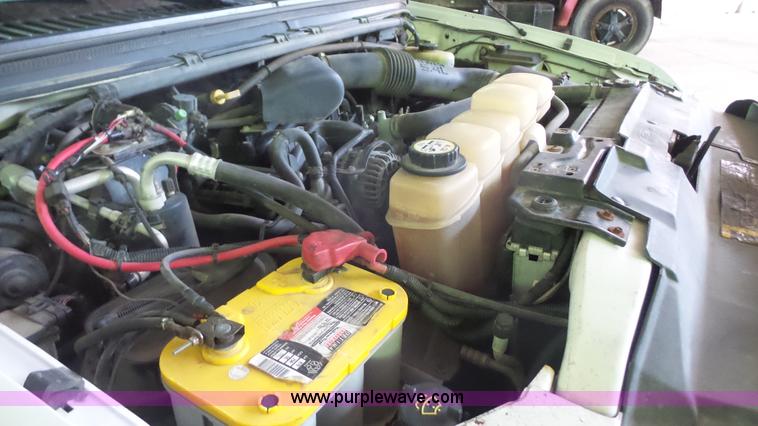 image for item J4739 2003 Ford F250 Super Duty pickup truck