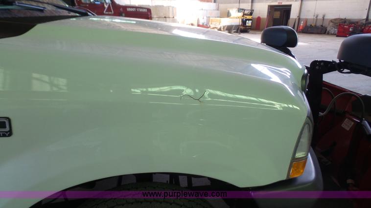 image for item J4739 2003 Ford F250 Super Duty pickup truck