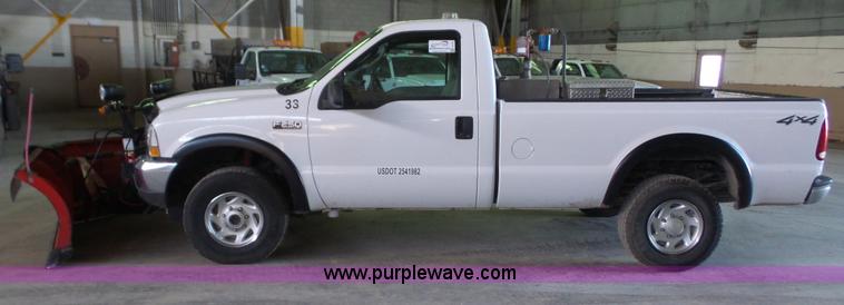 image for item J4740 2003 Ford F250 Super Duty pickup truck