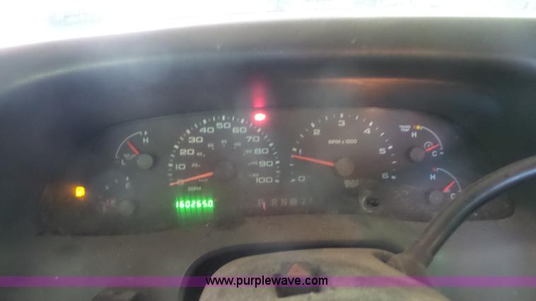 image for item J4740 2003 Ford F250 Super Duty pickup truck