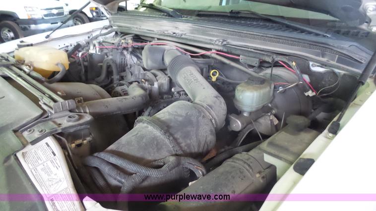 image for item J4740 2003 Ford F250 Super Duty pickup truck