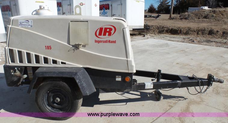 image for item J7293 2005 Ingersoll Rand P185WJD air compressor