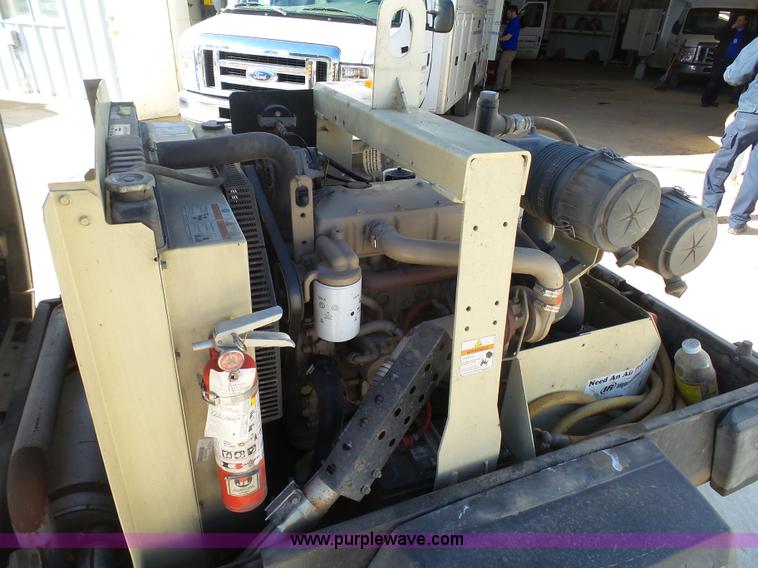 image for item J7293 2005 Ingersoll Rand P185WJD air compressor