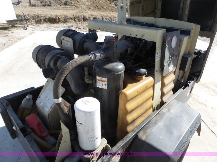 image for item J7293 2005 Ingersoll Rand P185WJD air compressor