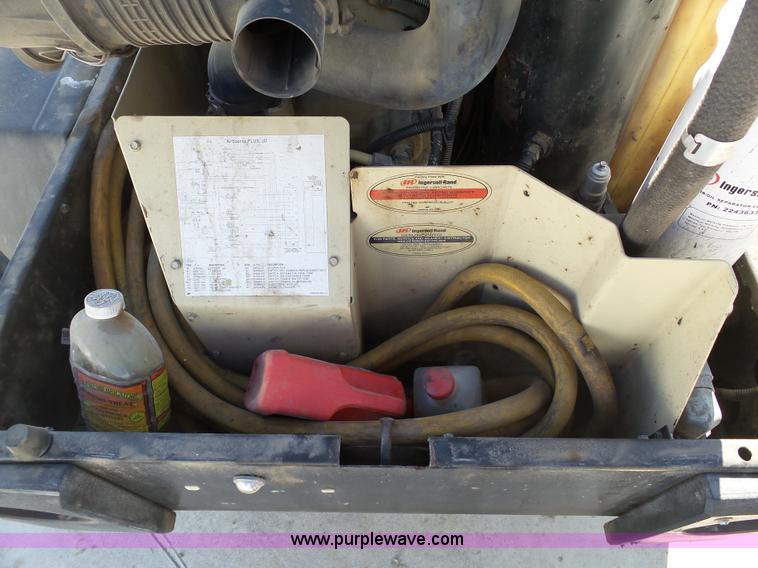 image for item J7293 2005 Ingersoll Rand P185WJD air compressor