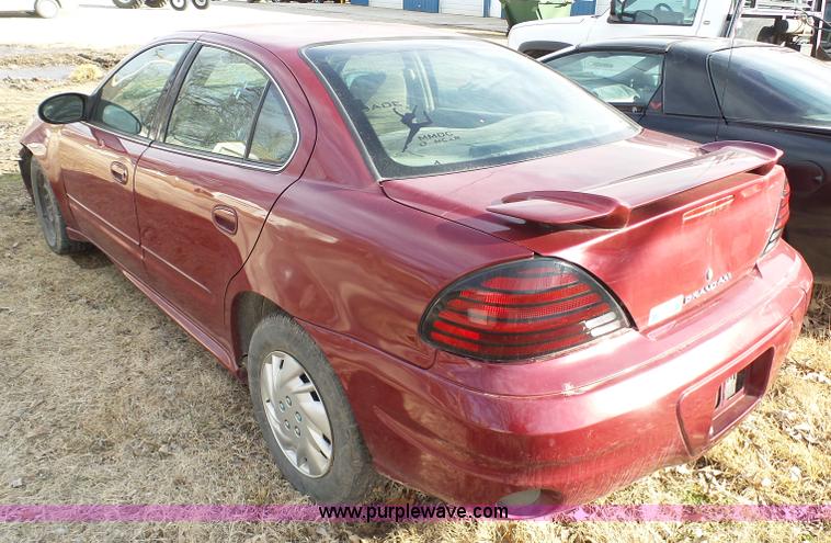 image for item J7305 2005 Pontiac Grand AM SE