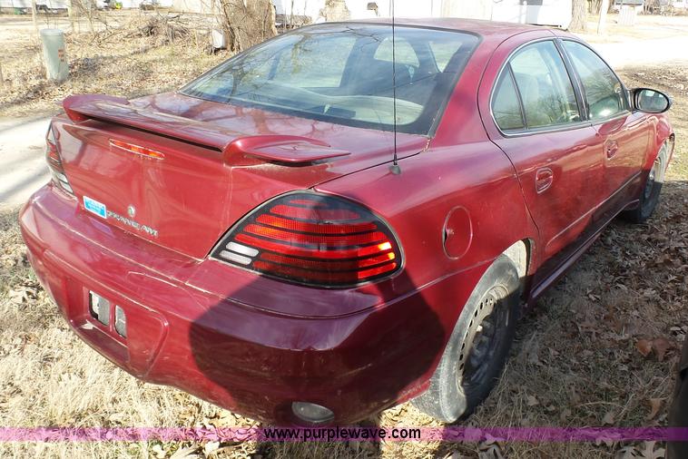 image for item J7305 2005 Pontiac Grand AM SE