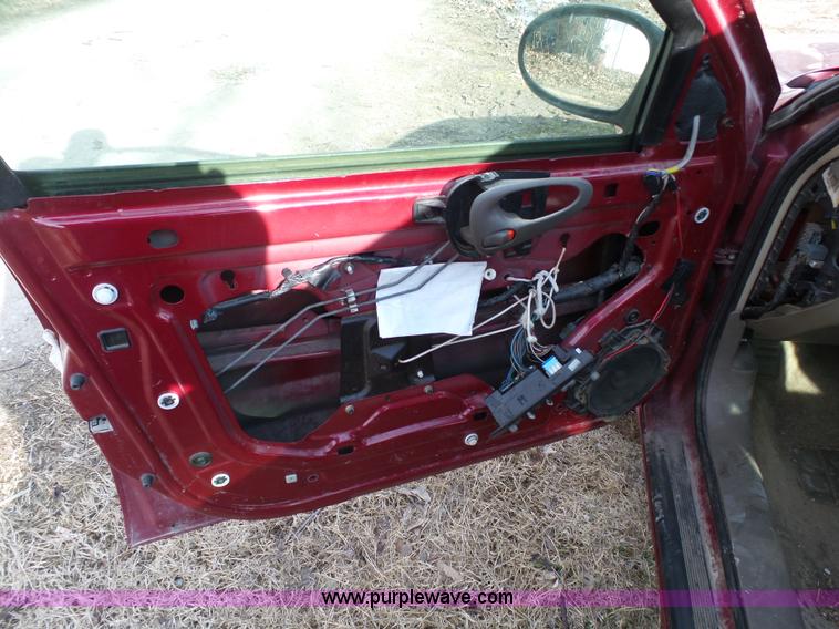 image for item J7305 2005 Pontiac Grand AM SE