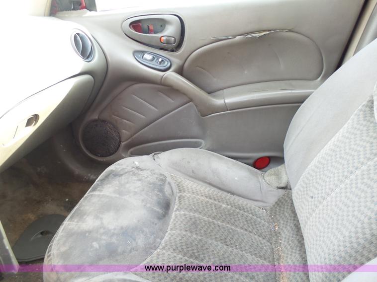 image for item J7305 2005 Pontiac Grand AM SE