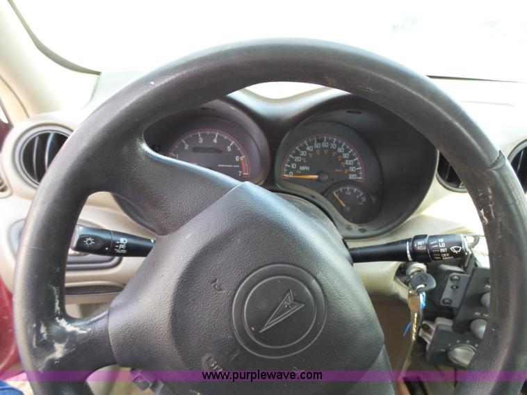 image for item J7305 2005 Pontiac Grand AM SE