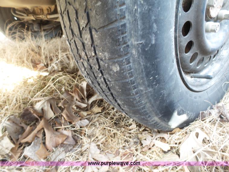 image for item J7305 2005 Pontiac Grand AM SE