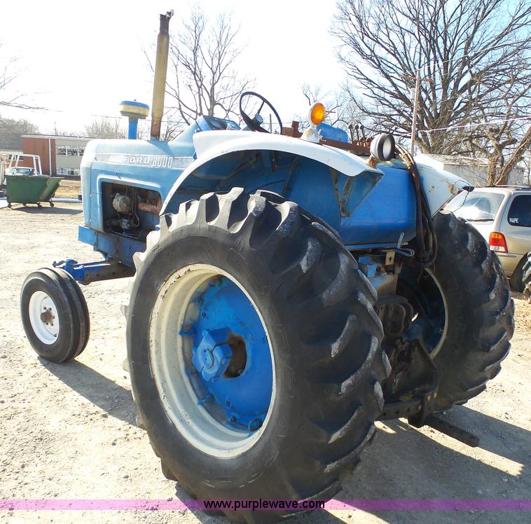 image for item J7306 Ford 8000 tractor