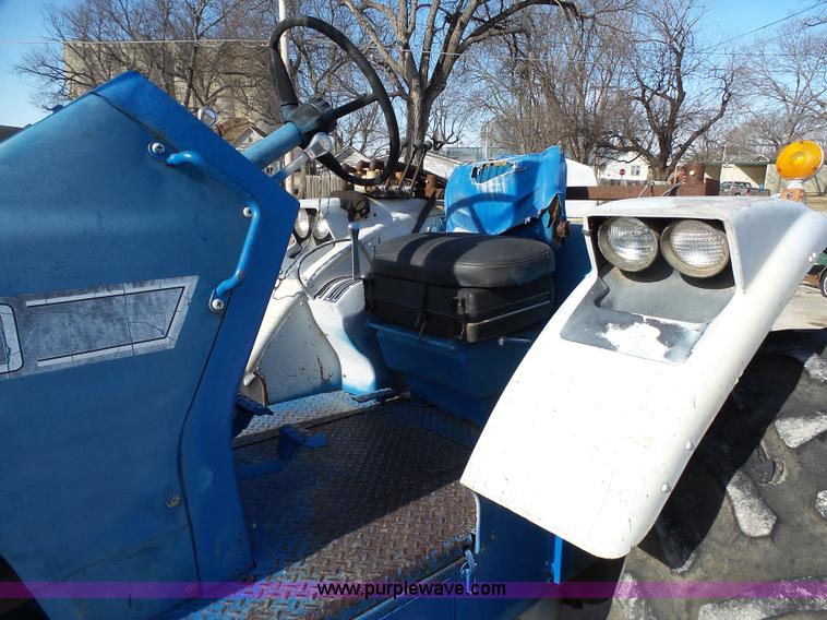 image for item J7306 Ford 8000 tractor