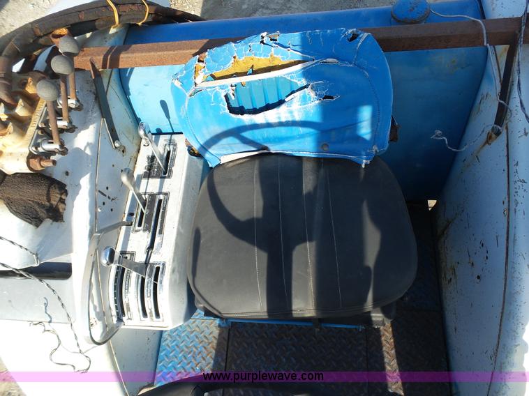 image for item J7306 Ford 8000 tractor