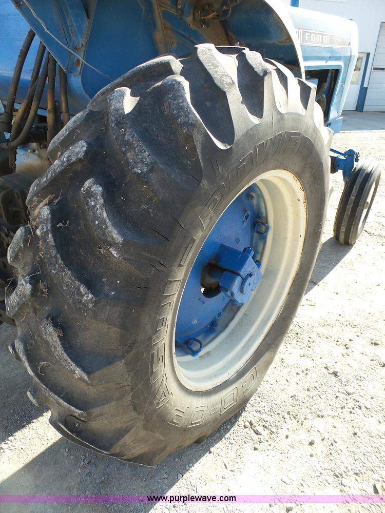 image for item J7306 Ford 8000 tractor