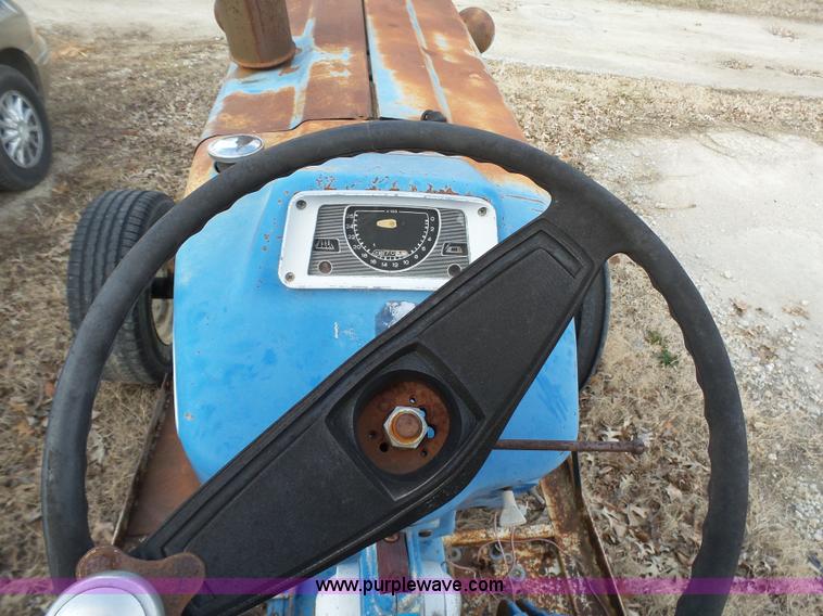 image for item J7307 Ford 5000 tractor