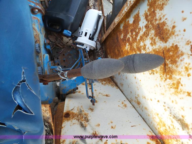 image for item J7307 Ford 5000 tractor