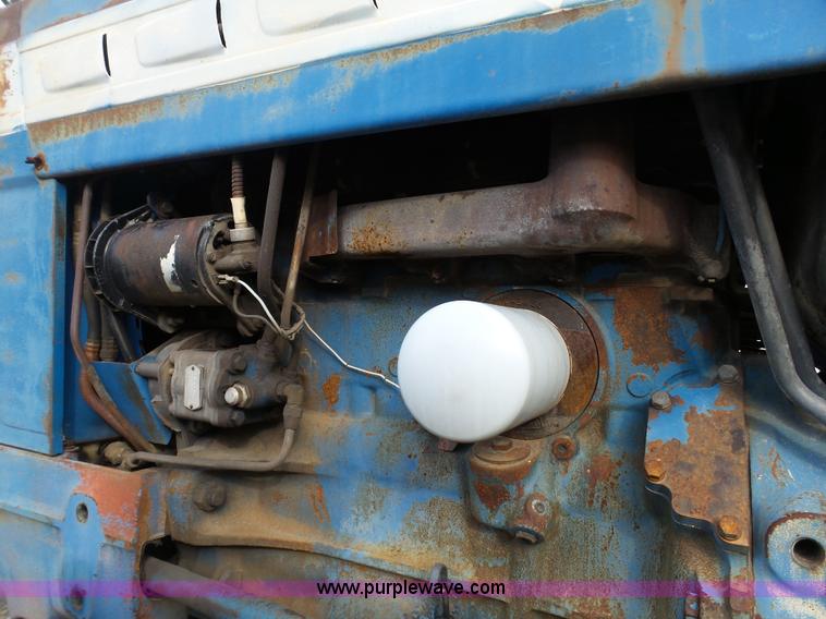 image for item J7307 Ford 5000 tractor