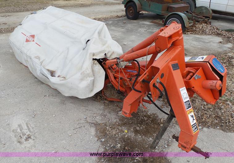 image for item J7308 Kuhn disc mower