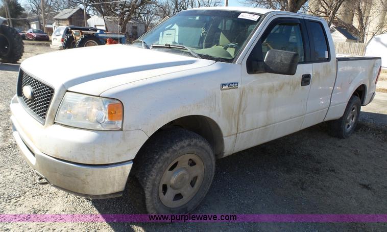 image for item J7309 2006 Ford F150 SuperCab pickup truck