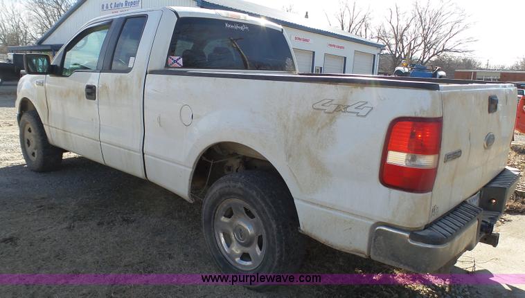 image for item J7309 2006 Ford F150 SuperCab pickup truck