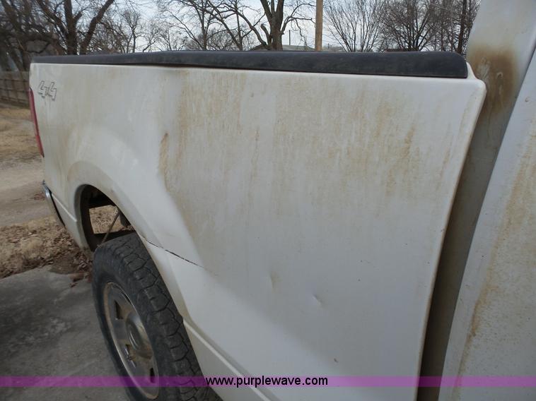 image for item J7309 2006 Ford F150 SuperCab pickup truck