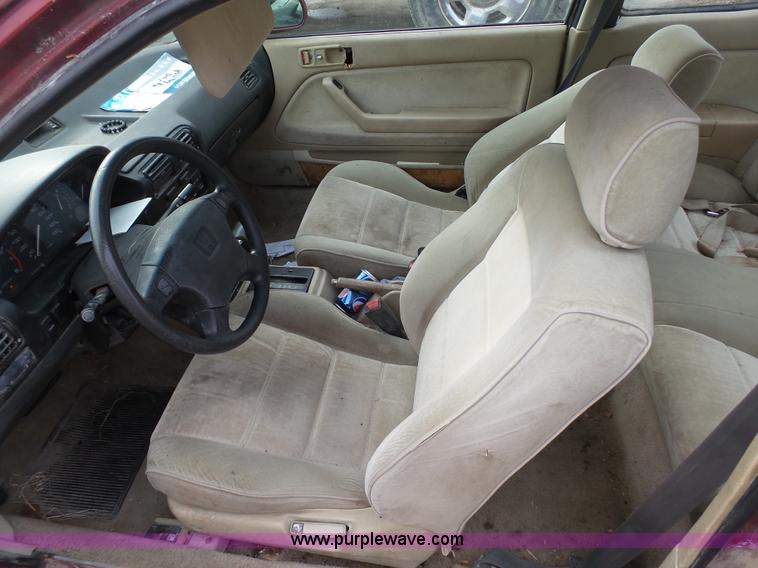 image for item J7310 1992 Honda Accord LX